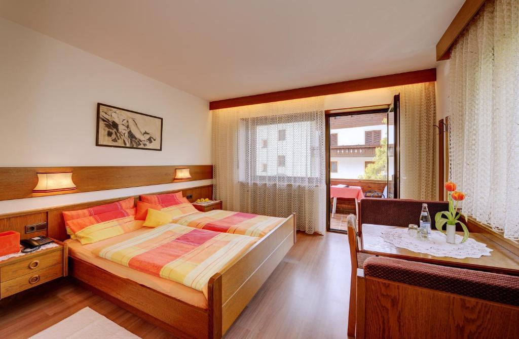 Apparthotel Taufenbrunn Parcines Exterior foto